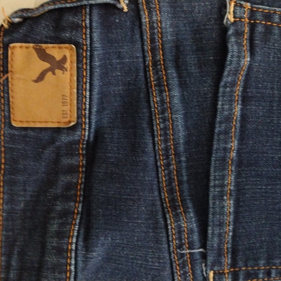 American Eagle Outfitters jean shorts. - Picture 3 of 10
